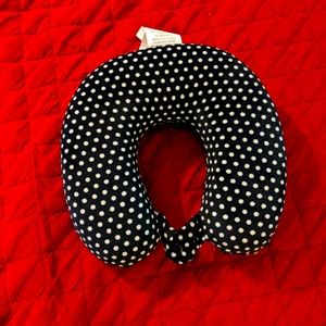 NWOT Velvet Memory Foam Neck Rest